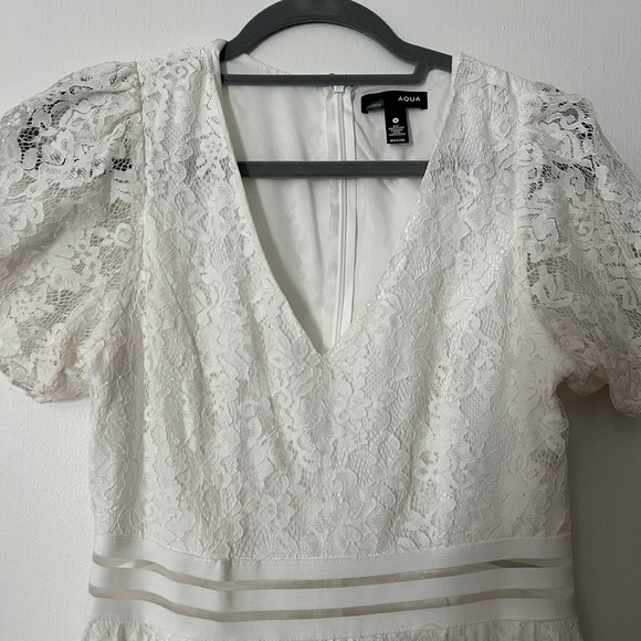 White lace dress - Picture 3 of 7